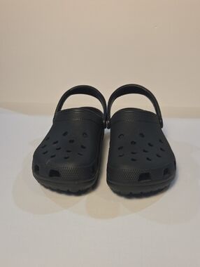 CROCS Classic Clog Black Vented Slip On Versatile Sporty Minimalist Size 10M 12W